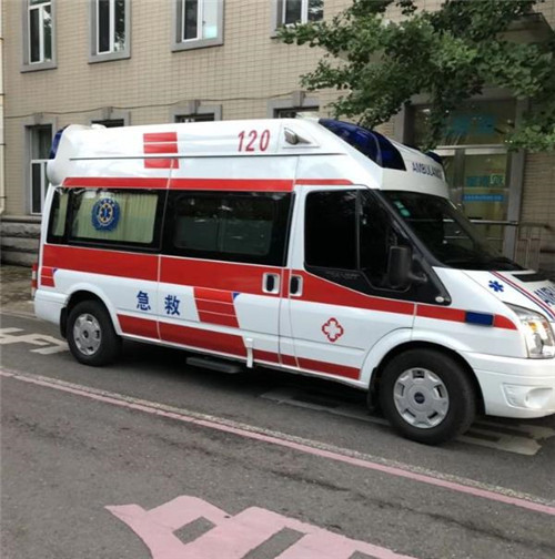 凤凰镇选择我们的救护车出租,开启安心转院之旅